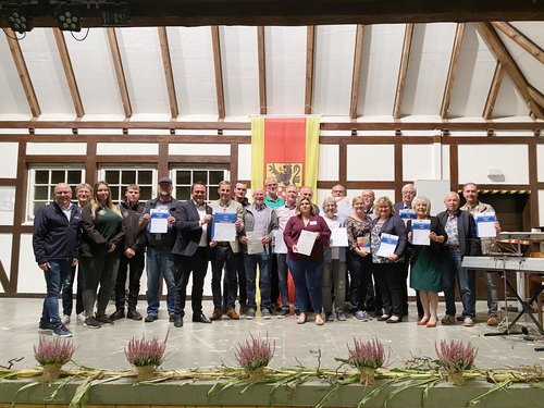 Gruppenbild der Sieger der Sonderpreise. Foto: Alexander Bange / Märkischer Kreis