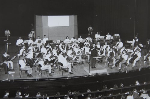 Die Anfänge des MJO mit Dirigent Gerhard Michalski. Foto: Märkischer Kreis