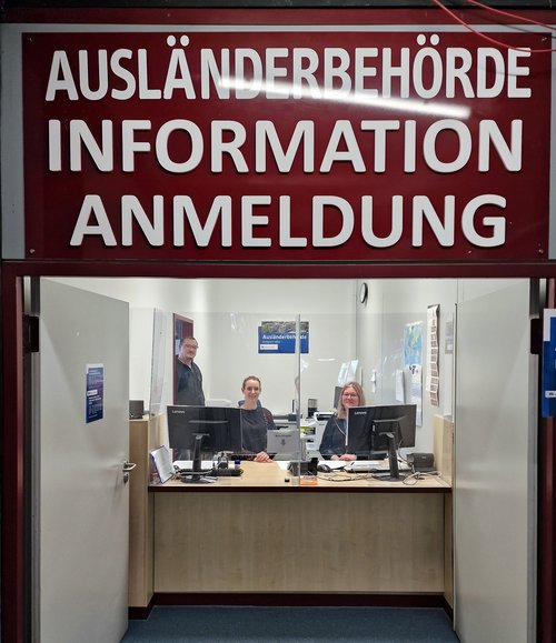 Die Ausländerbehörde des Märkischen Kreises zieht um. Ab Montag, 7. Oktober, wird sie für die Bürgerinnen und Bürger in den neuen Räumlichkeiten im Anbau des Kreishauses in Lüdenscheid erreichbar sein. Foto: Märkischer Kreis