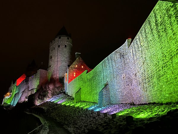 Die Burg Altena wird am 17. März in Grün erstrahlen. Foto: Alexander Bange / Märkischer Kreis