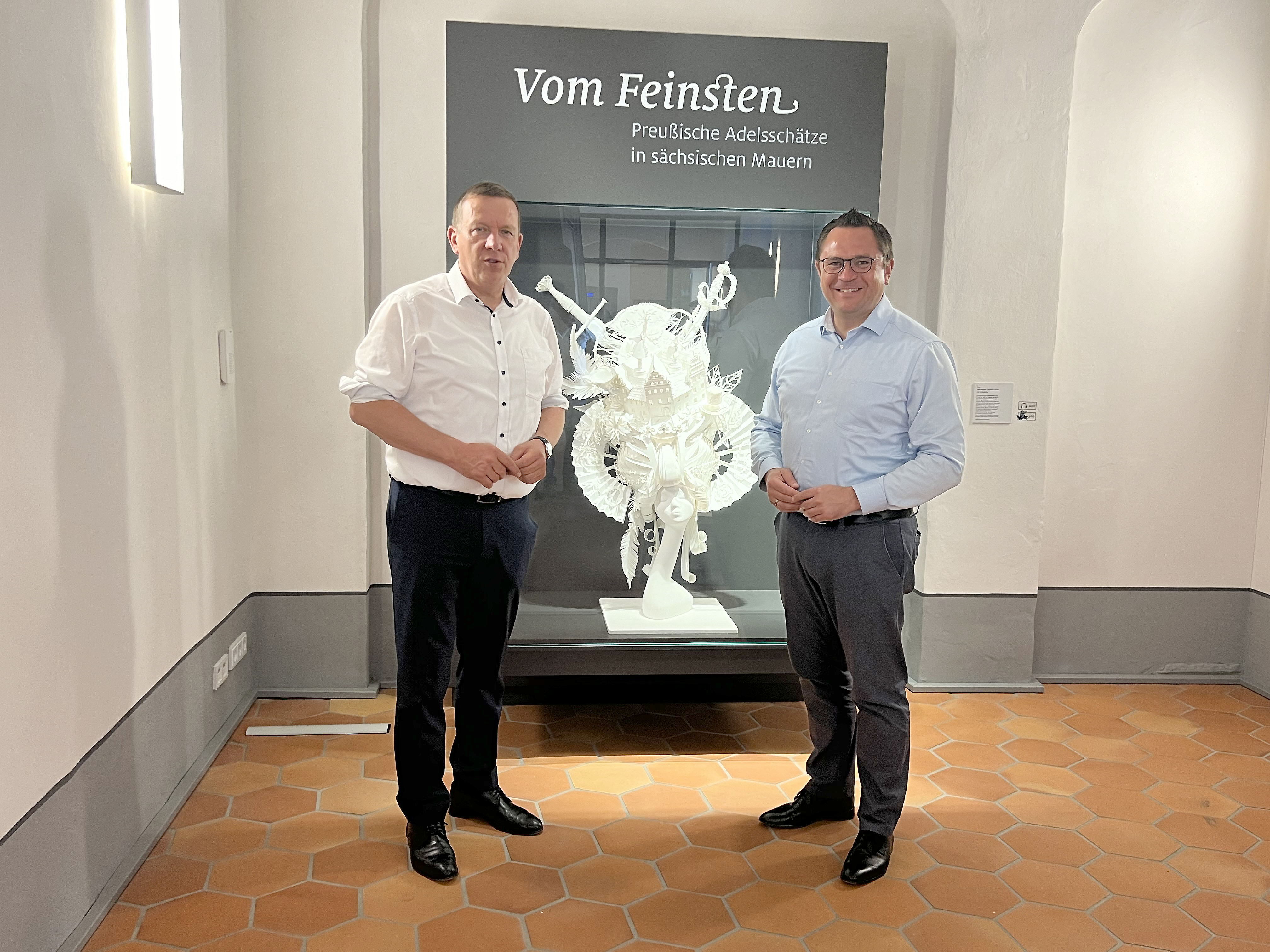 Besuch im Museum Schloss Doberlug im Partnerkreis Elbe-Elster: Landrat Christian Jaschinski (l.) und Landrat Marco Voge (r.)